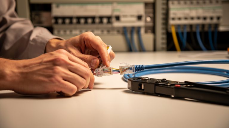 Câblage B RJ45 : réussir le branchement d’une prise réseau en norme T568B